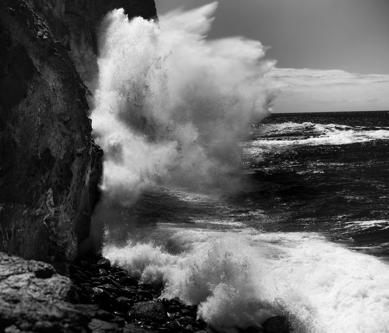 Alternate cover image for Taguluche Waves